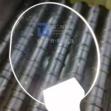 Tasarlanmış Yön ve Yayılma Yönü ile 6 inç 0.5mm Piezoelektrik Gofret