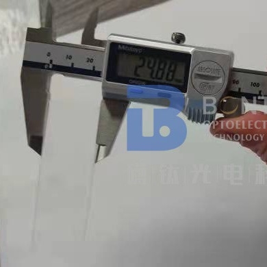 Görünür Yakın Kızılötesi ve Orta Kızılötesi Bölgelerde Kullanılan Ra 1nm Lityum Niobat Gofret
