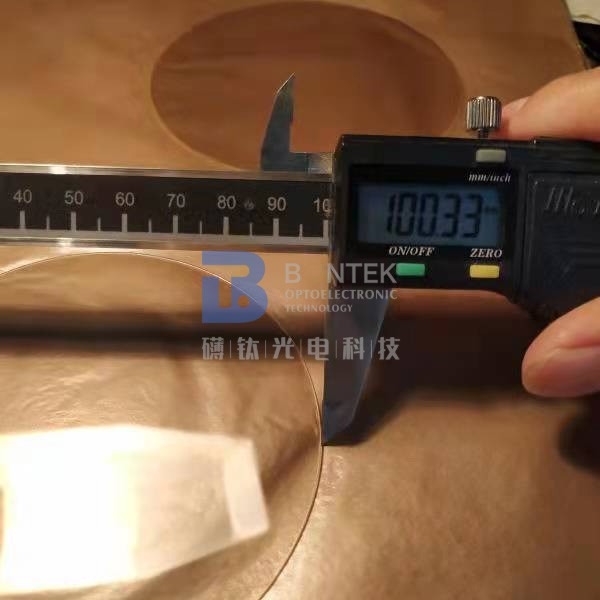 4'' 6'' LiNbO3 LiTaO3 Kuvars Piezoelektrik Gofretler SAW ve BAW Kullanımı için Yüzey Parlatılmış