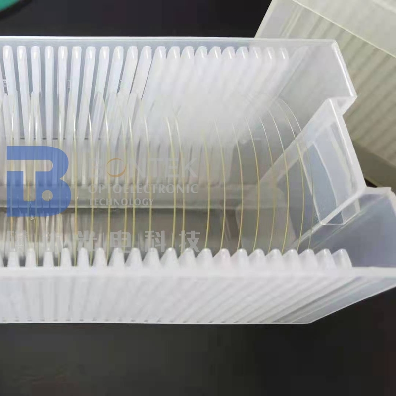 4'' 6'' 8'' Optik sınıf veya SAW sınıfında Ra Pürüzlülük 1nm Lityum Niobat Gofret