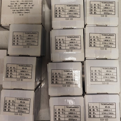 AT Cut Piezoelektrik Gofret Kuvars Boşlukları Mikro teraziler Osilatörler için